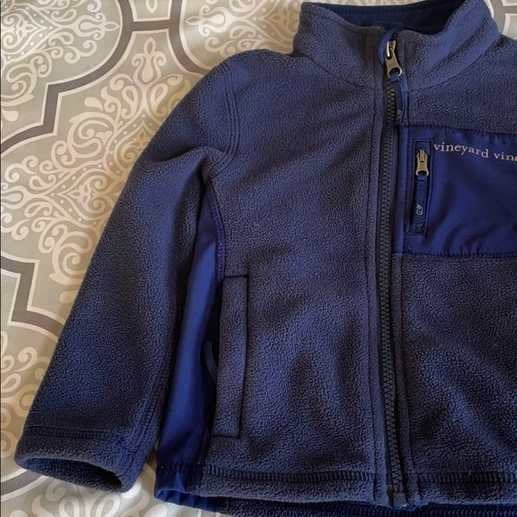 🐳 Toddler Vineyard Vines Fleece 🐳 - Picture 3 of 9